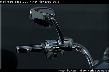 road_ultra_glide_001_harley_davidson_2016.jpg