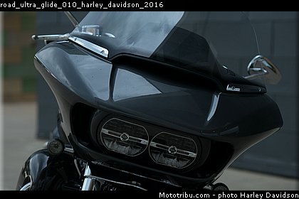 road_ultra_glide_010_harley_davidson_2016.jpg