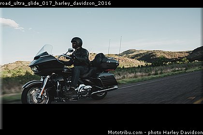 road_ultra_glide_017_harley_davidson_2016.jpg