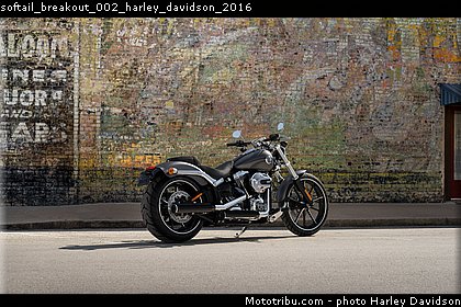softail_breakout_002_harley_davidson_2016.jpg
