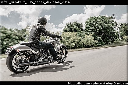 softail_breakout_006_harley_davidson_2016.jpg