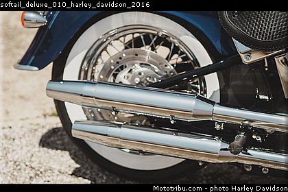 softail_deluxe_010_harley_davidson_2016.jpg