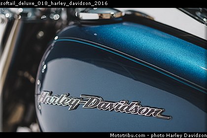 softail_deluxe_018_harley_davidson_2016.jpg