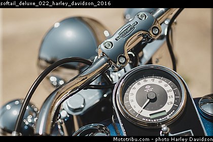 softail_deluxe_022_harley_davidson_2016.jpg