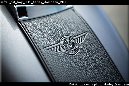 softail_fat_boy_031_harley_davidson_2016.jpg