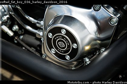 softail_fat_boy_036_harley_davidson_2016.jpg
