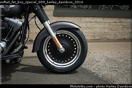 softail_fat_boy_special_009_harley_davidson_2016.jpg