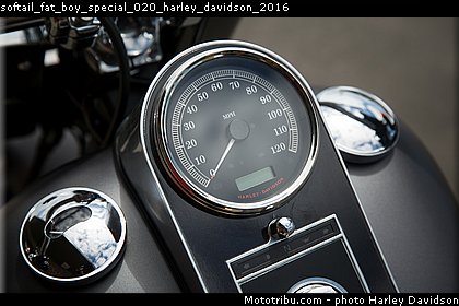 softail_fat_boy_special_020_harley_davidson_2016.jpg