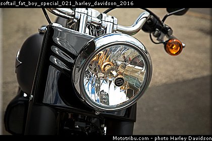 softail_fat_boy_special_021_harley_davidson_2016.jpg