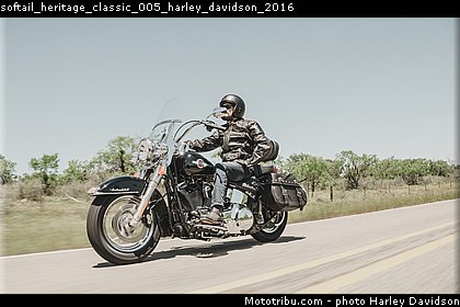softail_heritage_classic_005_harley_davidson_2016.jpg