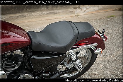 sportster_1200_custom_016_harley_davidson_2016.jpg