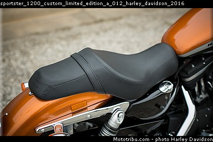 sportster_1200_custom_limited_edition_a_012_harley_davidson_2016.jpg