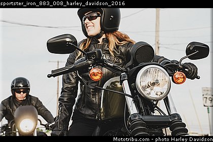 sportster_iron_883_008_harley_davidson_2016.jpg