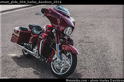 street_glide_004_harley_davidson_2016.jpg
