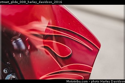 street_glide_008_harley_davidson_2016.jpg