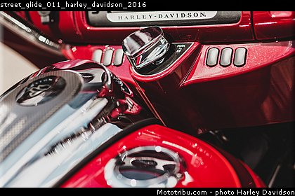 street_glide_011_harley_davidson_2016.jpg