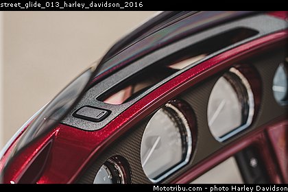 street_glide_013_harley_davidson_2016.jpg
