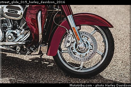 street_glide_015_harley_davidson_2016.jpg
