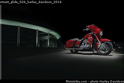 street_glide_026_harley_davidson_2016.jpg