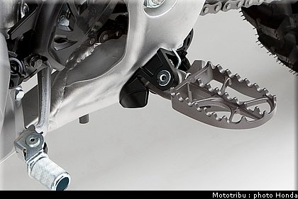 honda_2013_crf_450r_40.jpg