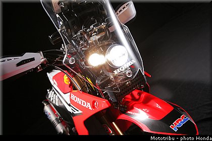 honda_450_crf_rallye_2013_04.jpg