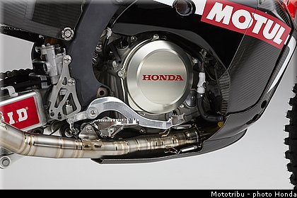 honda_450_crf_rallye_2013_07.jpg