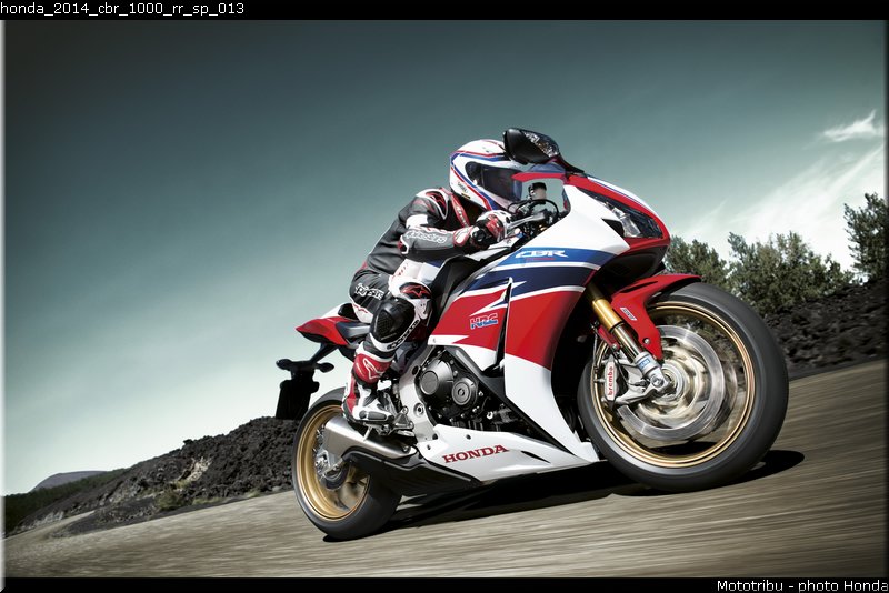 honda_2014_cbr_1000_rr_sp_013