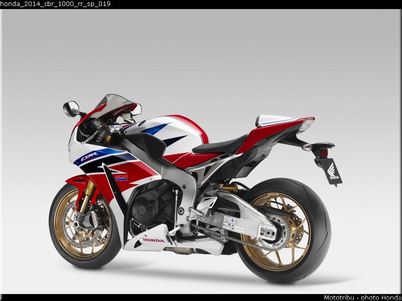 honda_2014_cbr_1000_rr_sp_019