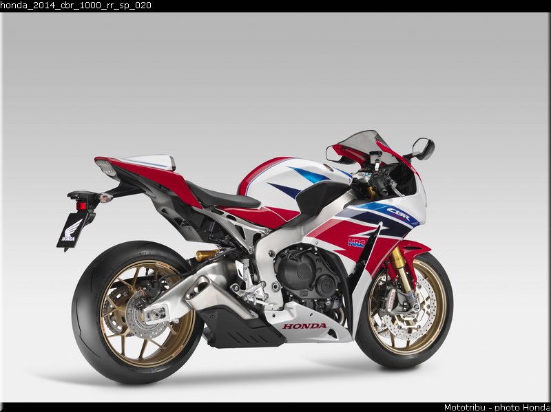 honda_2014_cbr_1000_rr_sp_020