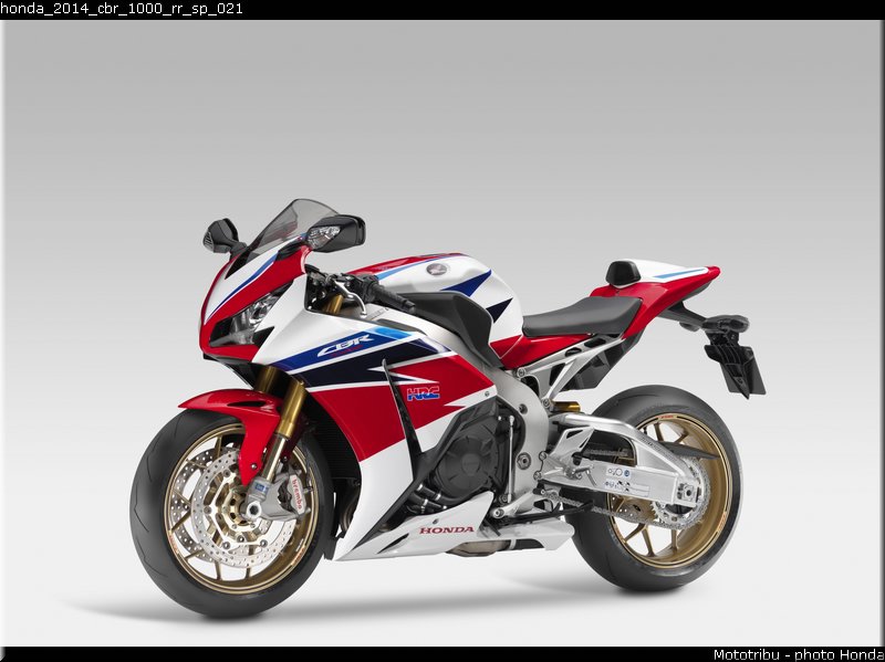 honda_2014_cbr_1000_rr_sp_021