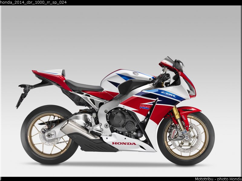 honda_2014_cbr_1000_rr_sp_024