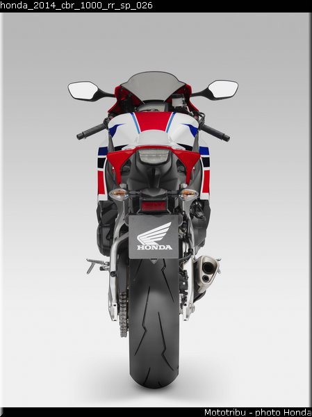 honda_2014_cbr_1000_rr_sp_026