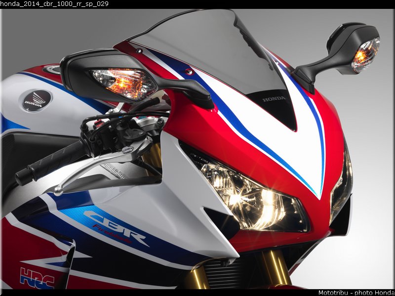 honda_2014_cbr_1000_rr_sp_029