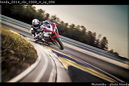 honda_2014_cbr_1000_rr_sp_006.jpg