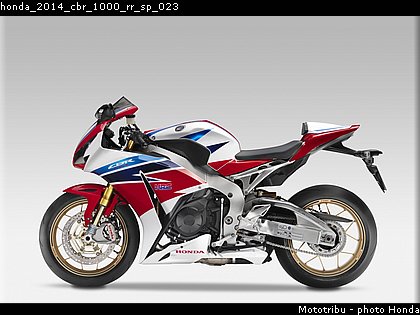 honda_2014_cbr_1000_rr_sp_023.jpg