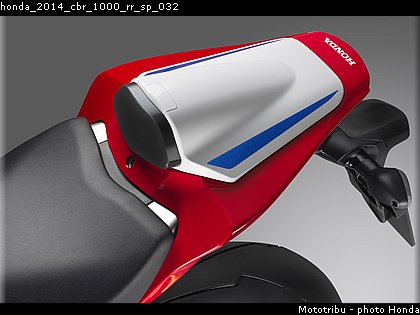honda_2014_cbr_1000_rr_sp_032.jpg