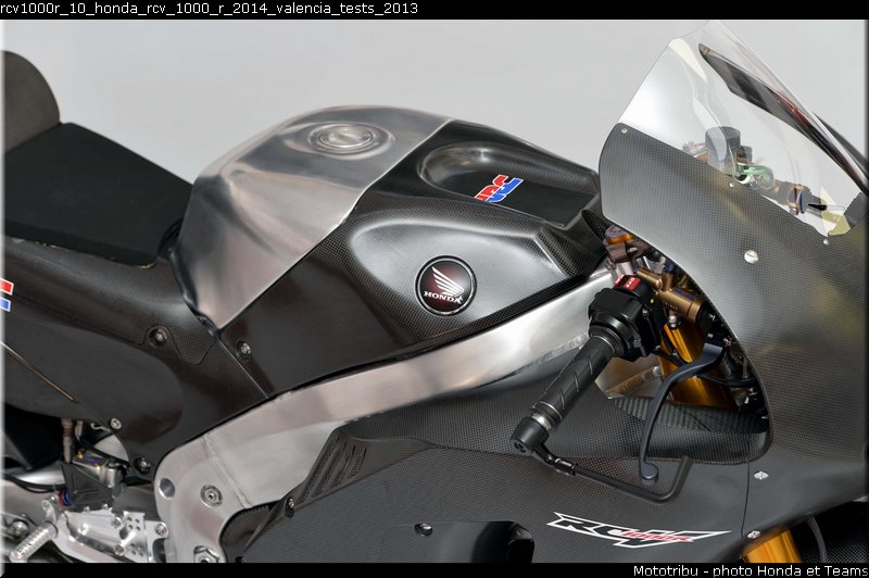 rcv1000r_10_honda_rcv_1000_r_2014_valencia_tests_2013