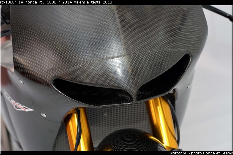 rcv1000r_14_honda_rcv_1000_r_2014_valencia_tests_2013