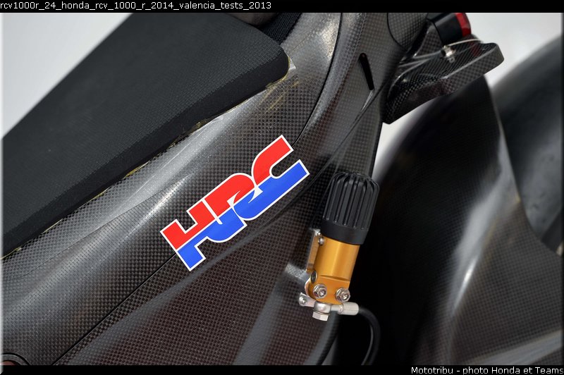 rcv1000r_24_honda_rcv_1000_r_2014_valencia_tests_2013