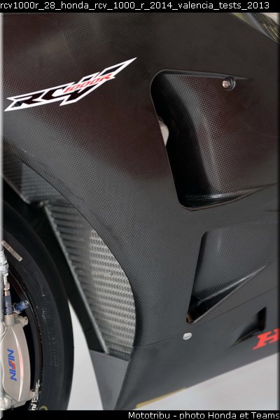 rcv1000r_28_honda_rcv_1000_r_2014_valencia_tests_2013