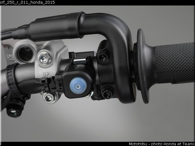 crf_250_r_011_honda_2015