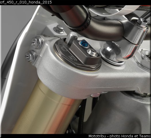 crf_450_r_010_honda_2015
