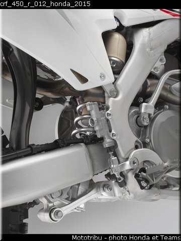 crf_450_r_012_honda_2015