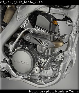 crf_250_r_015_honda_2015.jpg