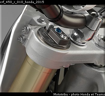 crf_450_r_010_honda_2015.jpg