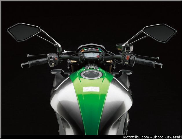 kawasaki_z1000_2014_037