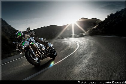 kawasaki_z1000_2014_004.jpg