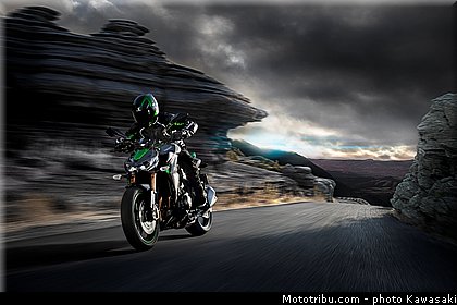 kawasaki_z1000_2014_012.jpg
