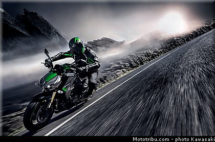 kawasaki_z1000_2014_014.jpg