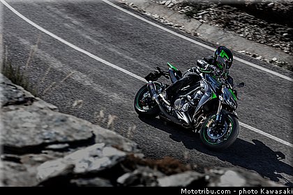 kawasaki_z1000_2014_015.jpg